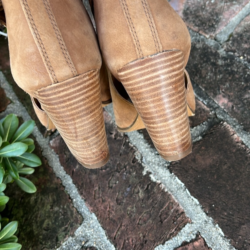 Lucky brand Oona tan boot size 8 - Picture 6 of 10